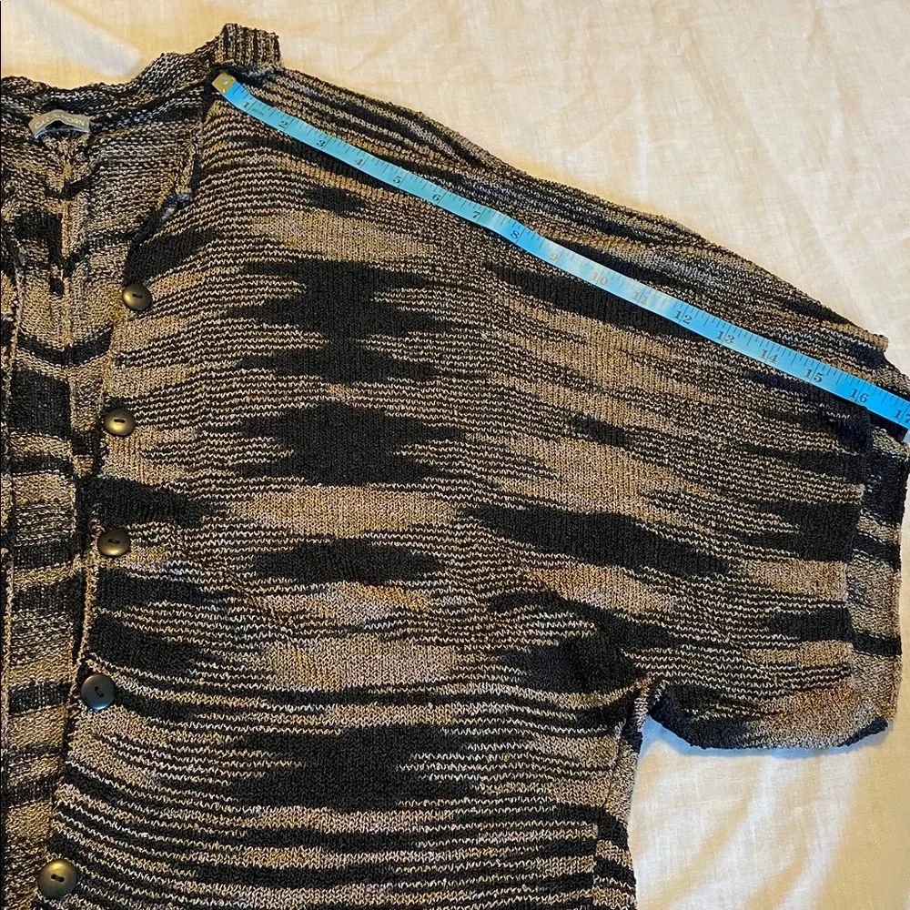 Stylish Black and Gray Button Down Shirt or Cardigan - Picture 8 of 10